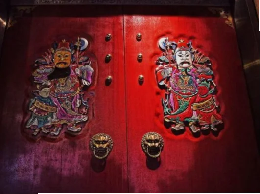 比利时门神如何成为首位得主？关键发挥揭秘
